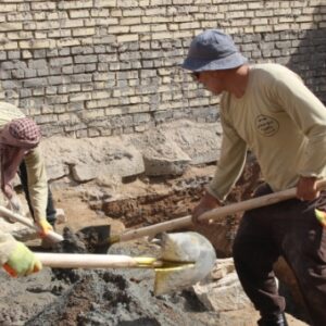 مشارکت در بازسازی مدرسه